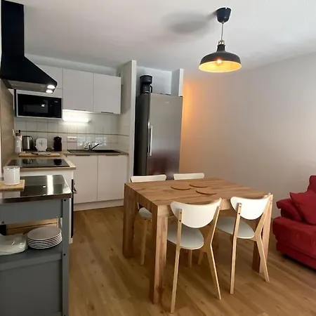 T3 Centre Ville Avec Parking, Balcon Et Wifi. 5P. Cauterets Extérieur photo
