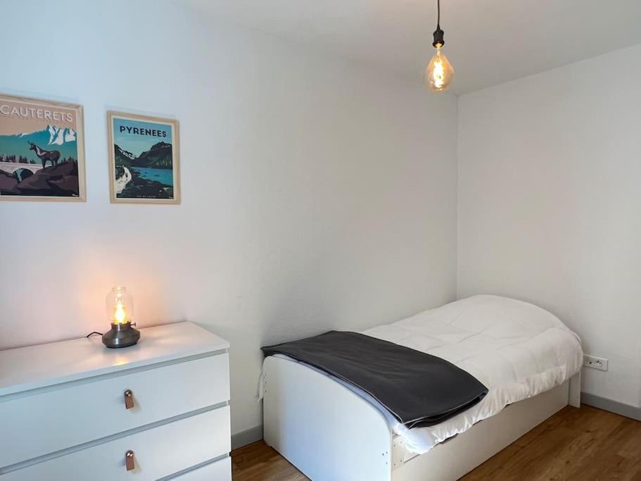 Apartment T3 Centre Avec Parking, Balcon Et Wifi. 5p.