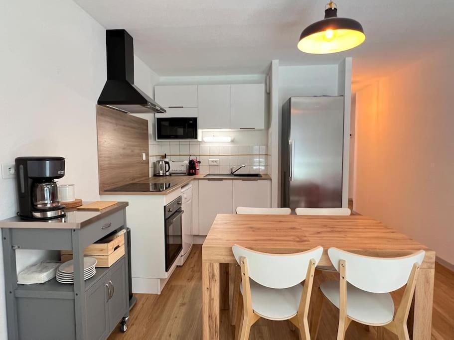 Apartment T3 Centre Avec Parking, Balcon Et Wifi. 5p. Cauterets