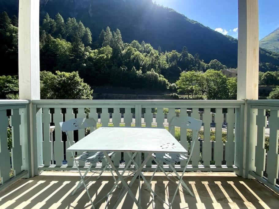 Apartment T3 Centre Avec Parking, Balcon Et Wifi. 5p.