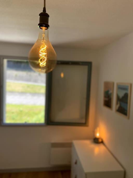 T3 Centre Avec Parking, Balcon Et Wifi. 5p. Apartment Cauterets