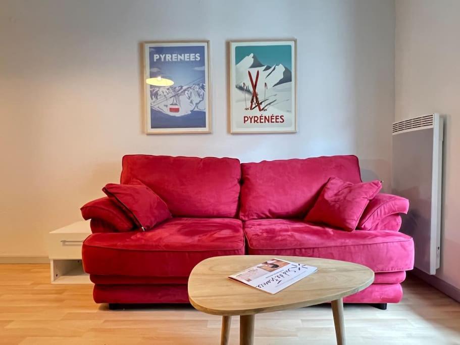 T3 Centre Avec Parking, Balcon Et Wifi. 5p. Apartment *